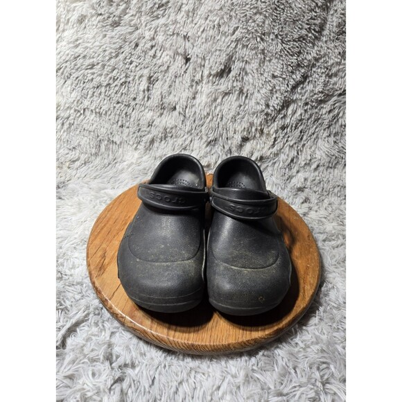 Crocs Shoes Clogs Mens Size 10 Womens Size 12 Slip On Closed Toe Black Anti Slip - Picture 1 of 7